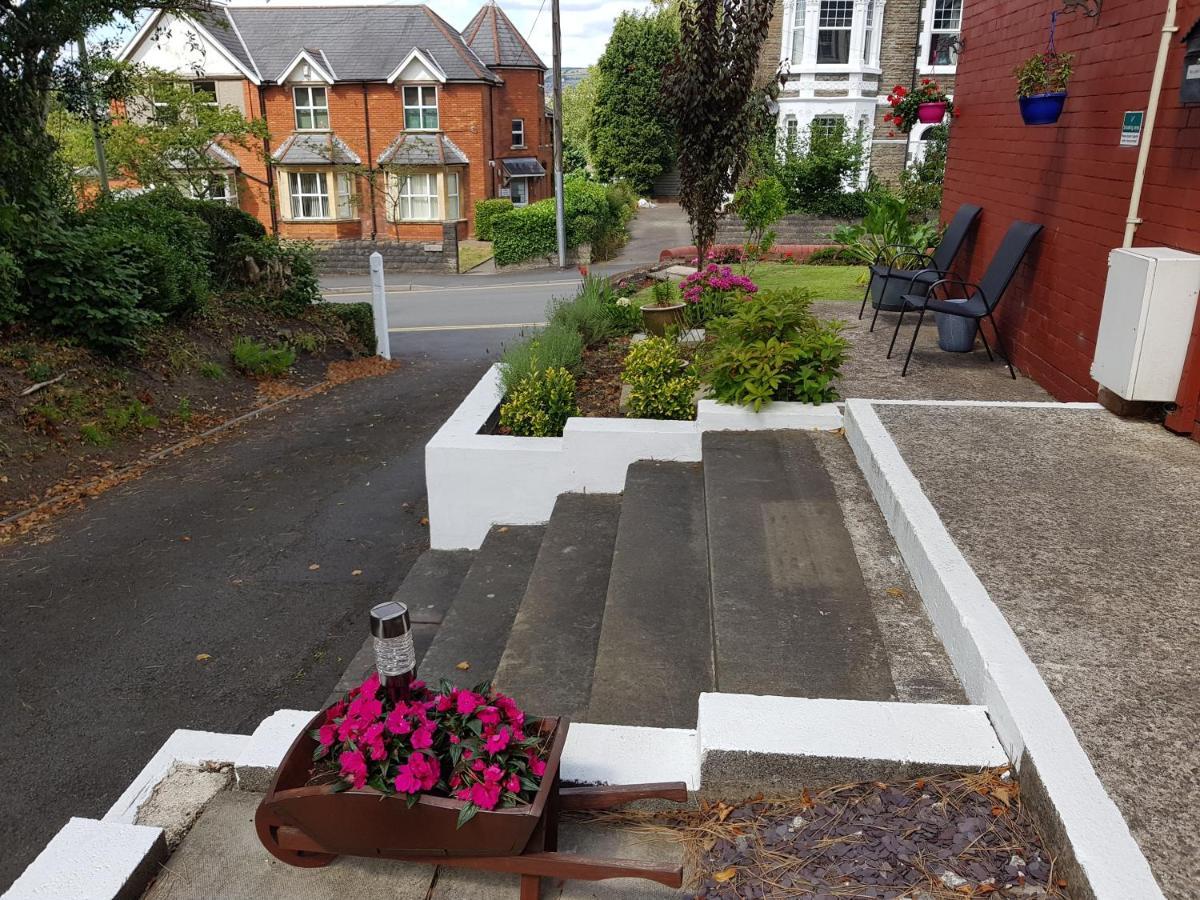 Ty Castell Guest House Caerphilly Buitenkant foto