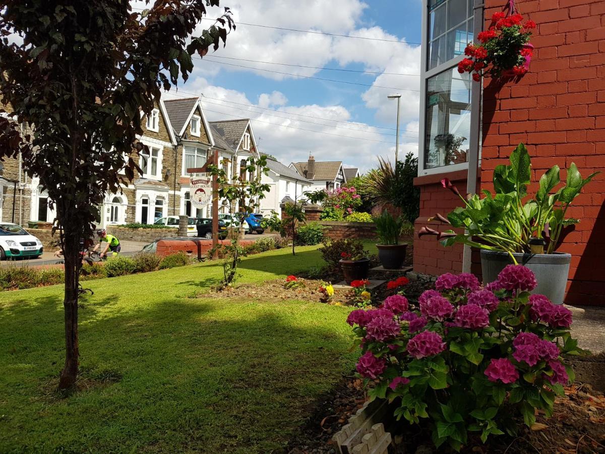Ty Castell Guest House Caerphilly Buitenkant foto