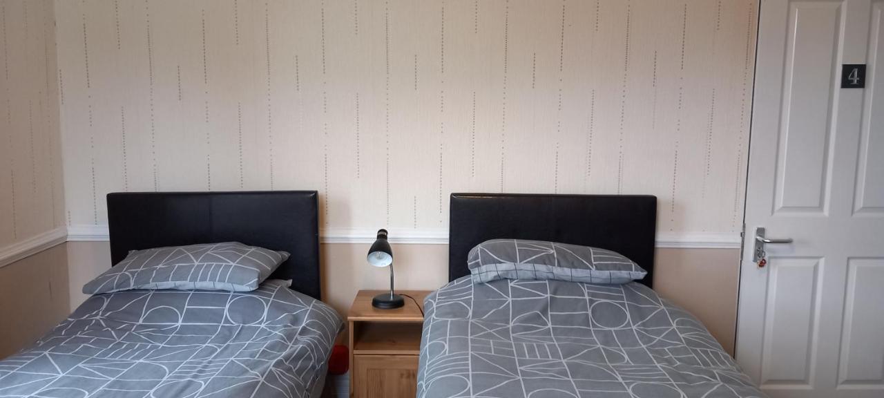 Ty Castell Guest House Caerphilly Buitenkant foto