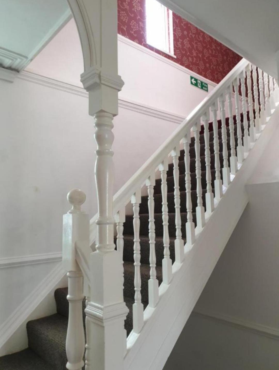 Ty Castell Guest House Caerphilly Buitenkant foto