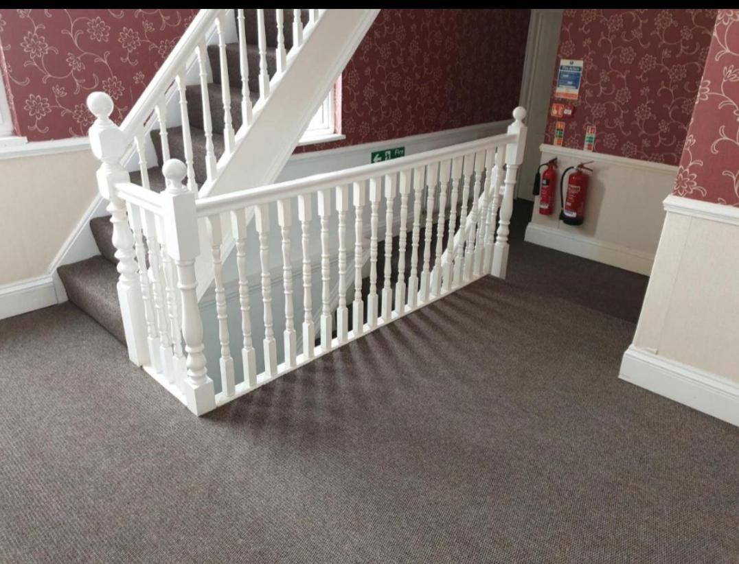 Ty Castell Guest House Caerphilly Buitenkant foto